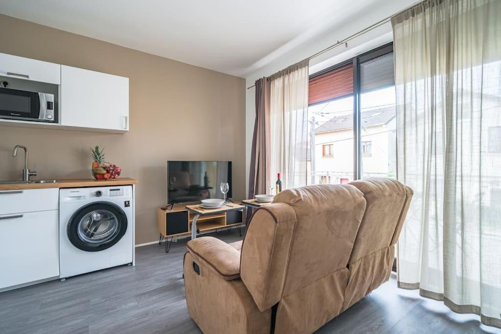 Le Lotus - Self Checkin - 20Min From Paris - Free Parking Around Appartement Drancy Buitenkant foto